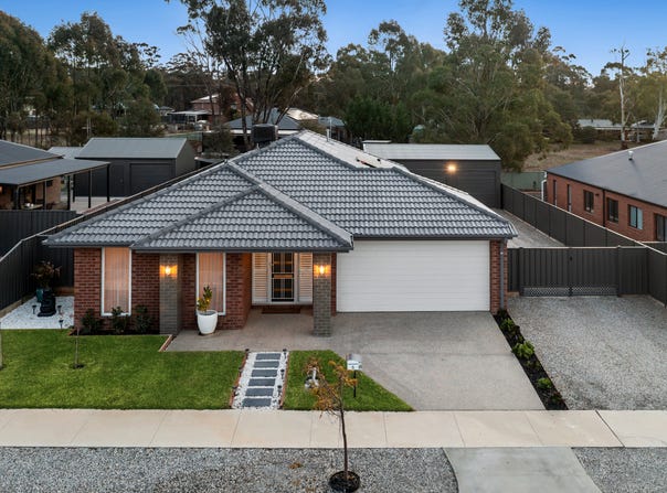 6 Banchory Drive, Junortoun, Vic 3551