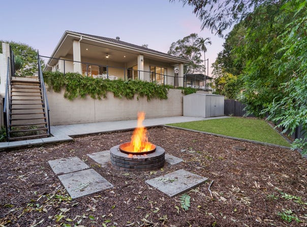 27 Kenmore Road, Kenmore, Qld 4069