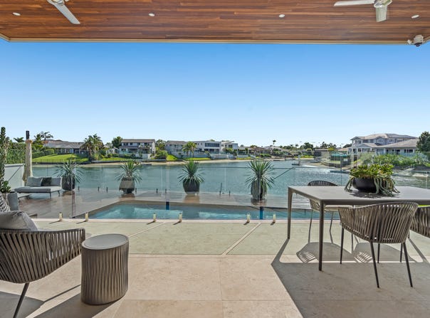35 Boomerang Crescent, Sorrento, Qld 4217