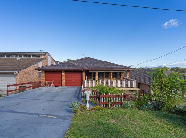 41 Divide Street, Forster, NSW 2428