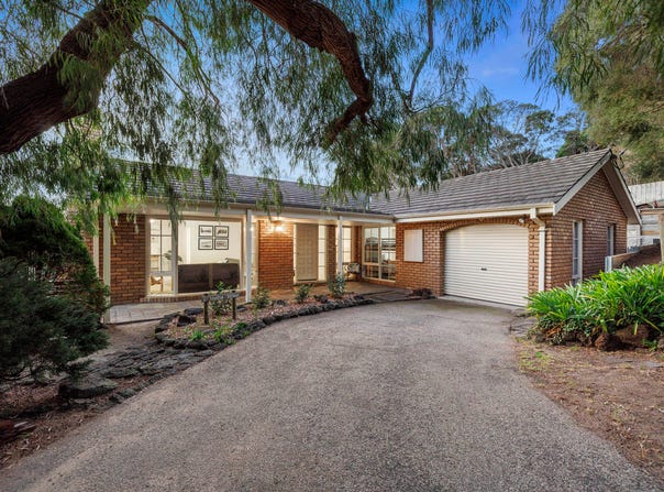 2 Morris Street, Blairgowrie, Vic 3942