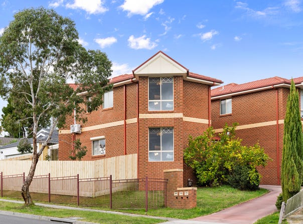 1/60 Arthur Phillip Drive, Endeavour Hills, Vic 3802