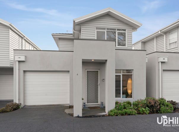 4 Sunnyoaks Lane, Hampton Park, Vic 3976