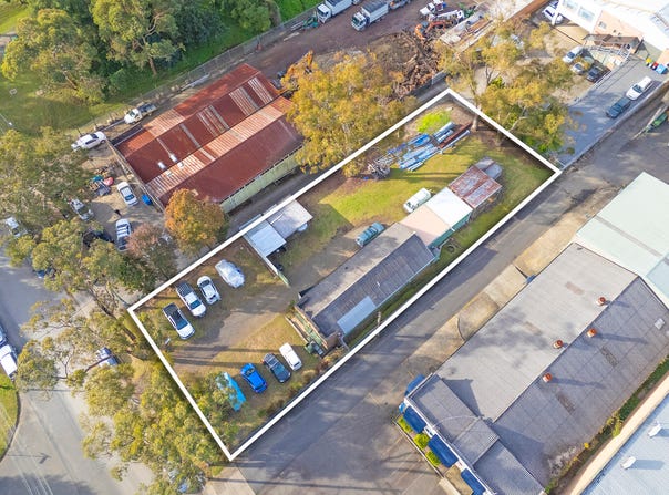 8 Kookaburra Road, Hornsby Heights, NSW 2077
