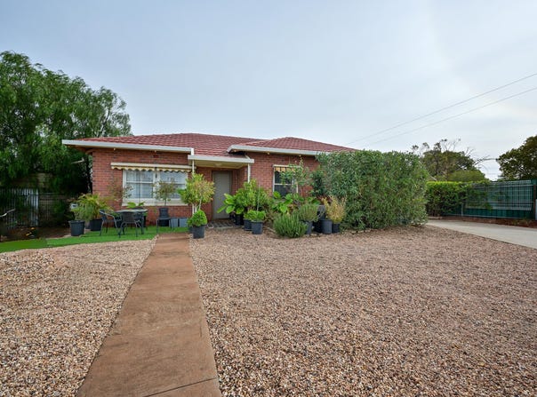 15 McEwin Street, Whyalla Playford, SA 5600