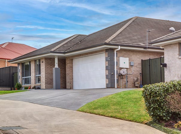 8 Napper Close, Moss Vale, NSW 2577