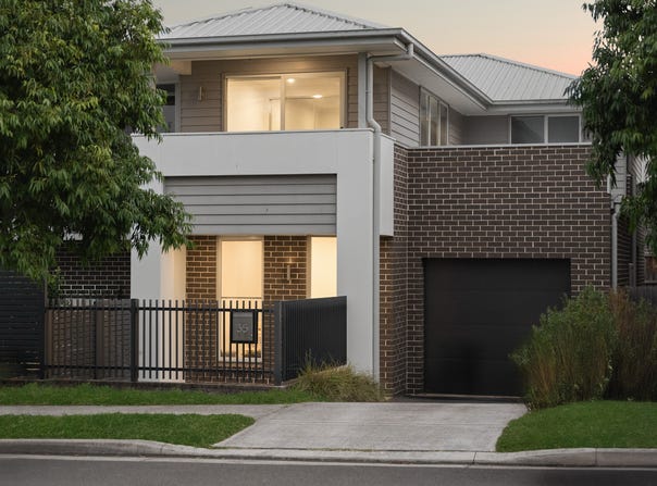 35 Indigo Crescent, Denham Court, NSW 2565