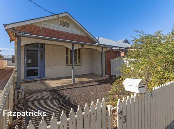 73 Docker Street, Wagga Wagga, NSW 2650