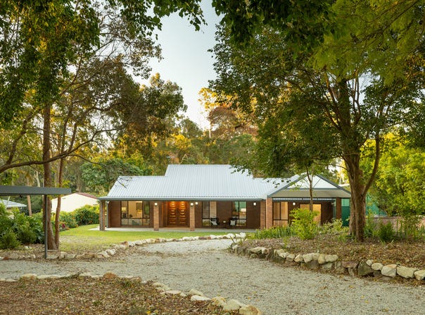 34 Langley Road, Camira, Qld 4300