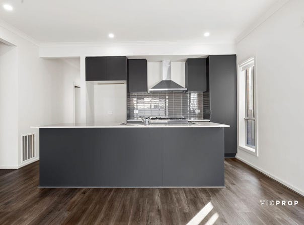 25 Quebec Avenue, Craigieburn, Vic 3064