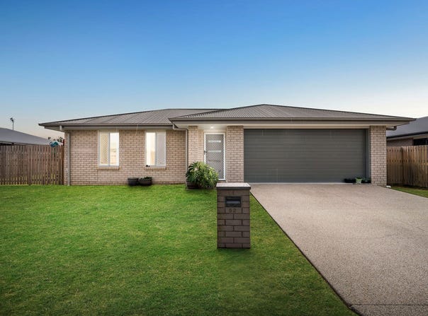 52 Girraween Way, Eli Waters, Qld 4655