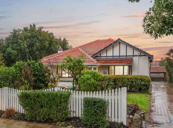 8 Ryrie Avenue, Como, WA 6152