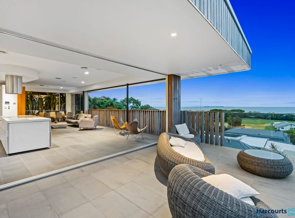 21 Warra Street, Wynnum, Qld 4178