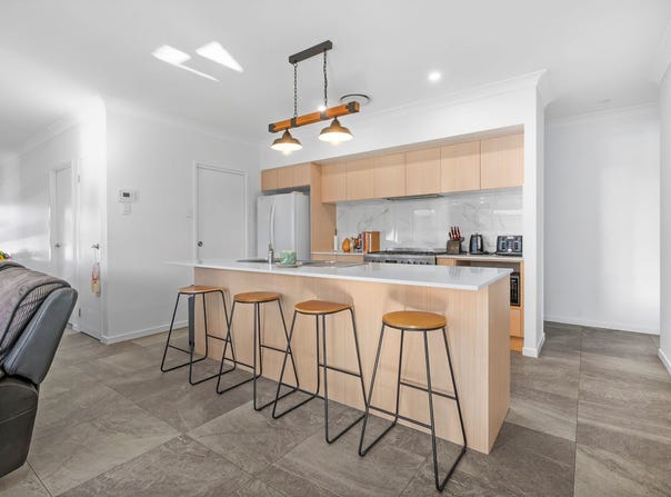 4 Murphy Street, Thrumster, NSW 2444