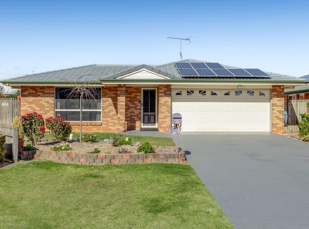 8 Grant Close, Middle Ridge, Qld 4350