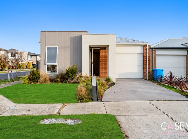 7 Freiberger Grove, Clyde North, Vic 3978
