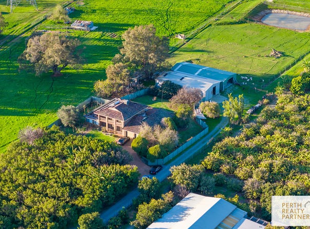 2580  Albany Highway, Kelmscott, WA 6111
