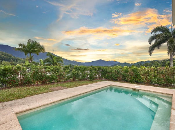 12 Greendale Close, Brinsmead, Qld 4870