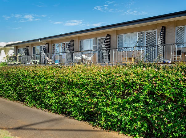 13/2 Long Street, Rangeville, Qld 4350