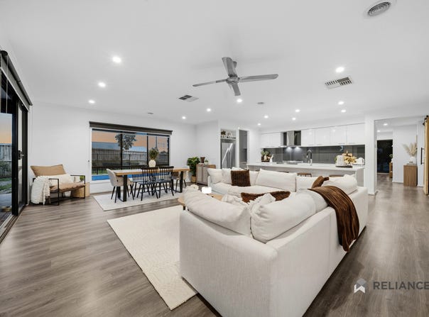 17 Oleary Way, Maddingley, Vic 3340