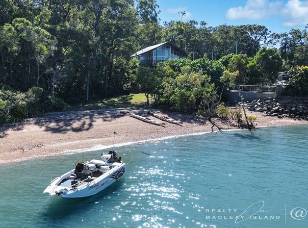 12 Russell Terrace, Macleay Island, Qld 4184
