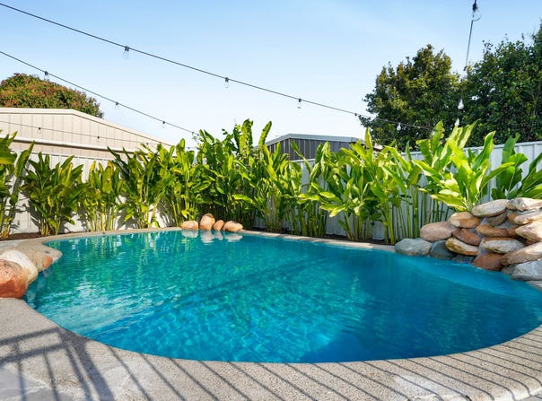 15 Orara Avenue, Banksia Beach, Qld 4507