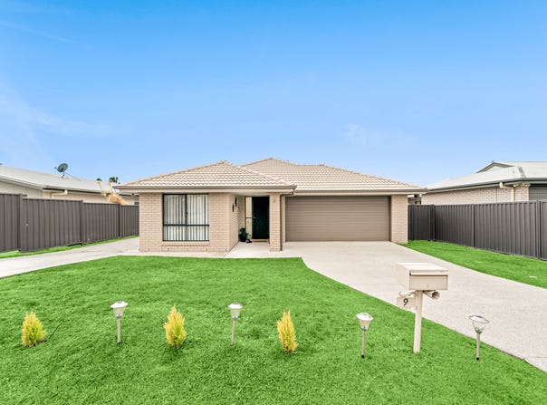 9 Voyager Street, Marsden, Qld 4132