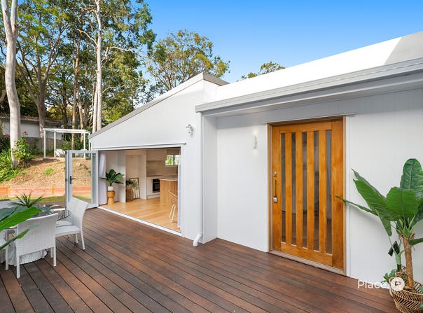 4 Nealdon Street, Holland Park, Qld 4121