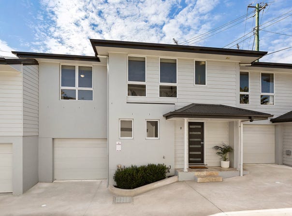 2/202 Northcott Drive, Adamstown Heights, NSW 2289