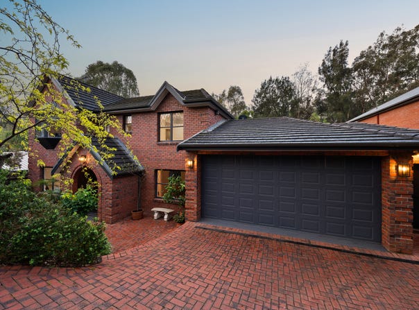 17 Willowbridge Grove, Burnside, SA 5066