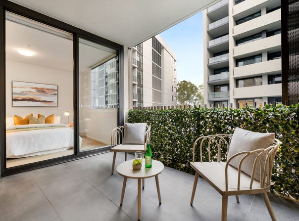 9082/17 Amalfi Drive, Wentworth Point, NSW 2127
