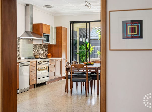 34 Lefroy Road, Beaconsfield, WA 6162