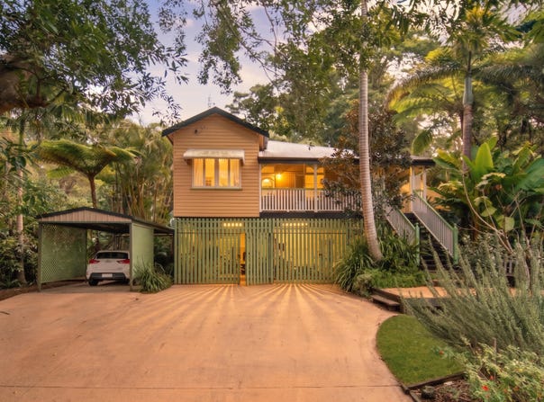 8 Karri Court, Mapleton, Qld 4560