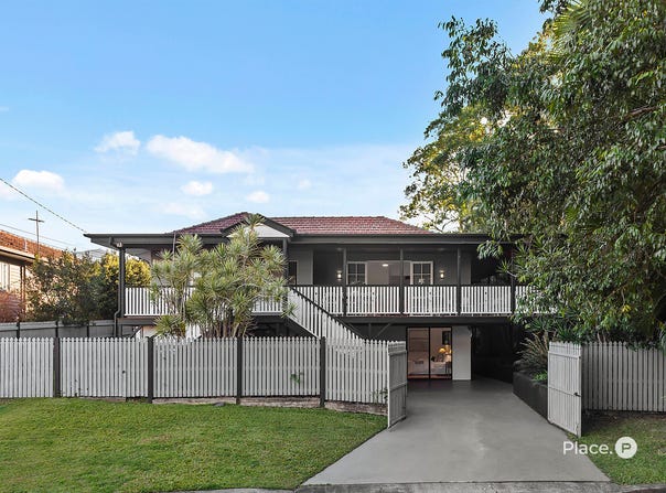 21 Houthem Street, Camp Hill, Qld 4152