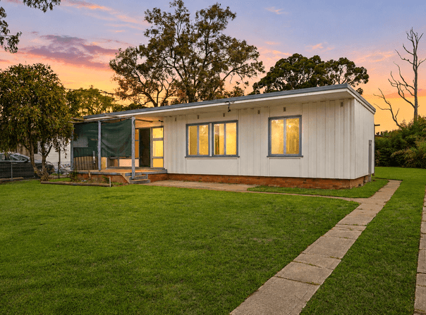 35 Forrester Road, Lethbridge Park, NSW 2770