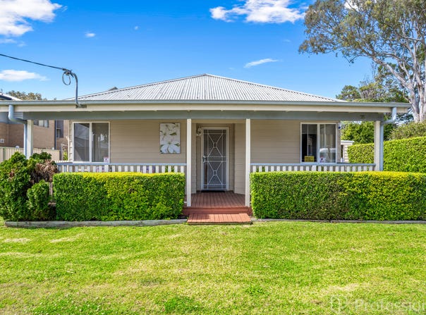 76 Short Street, Forster, NSW 2428