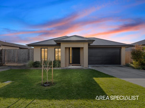 11 Langley Boulevard, Lang Lang, Vic 3984
