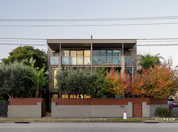 1/127 Ormond Esplanade, Elwood, Vic 3184