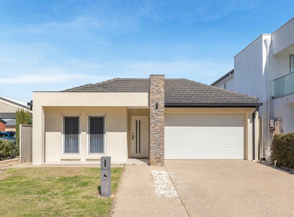 9 Nambour Crescent, West Lakes Shore, SA 5020