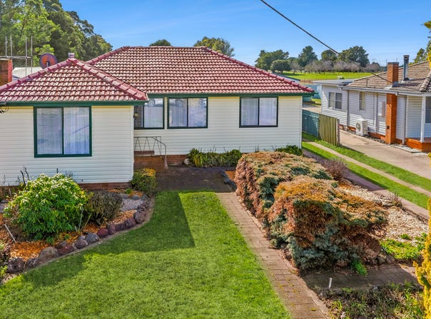 35 Elizabeth Street, Crookwell, NSW 2583
