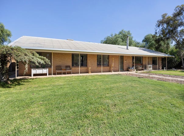 114 Sebastian Road, Bridgewater On Loddon, Vic 3516