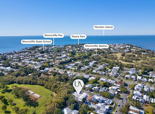 42 Raymond St, Shorncliffe, Qld 4017