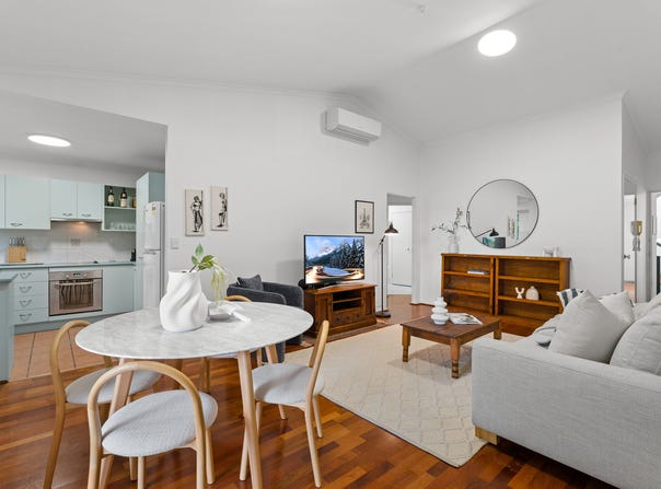 2/68 Miles Street, Hawthorne, Qld 4171
