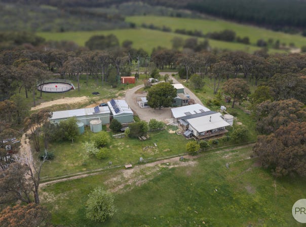 71 Red Hill Road, Raglan, Vic 3373