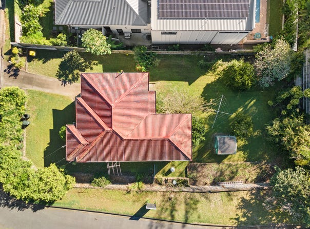19 Mahara Street, Bardon, Qld 4065