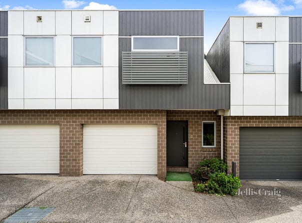4 Erinvale Close, Mooroolbark, Vic 3138