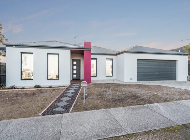 14 Hewat Drive, Highton, Vic 3216