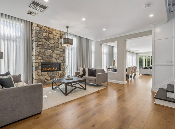 33 Casuarina Drive, Romsey, Vic 3434