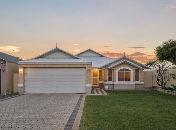 32 Turfan Way, Lake Coogee, WA 6166