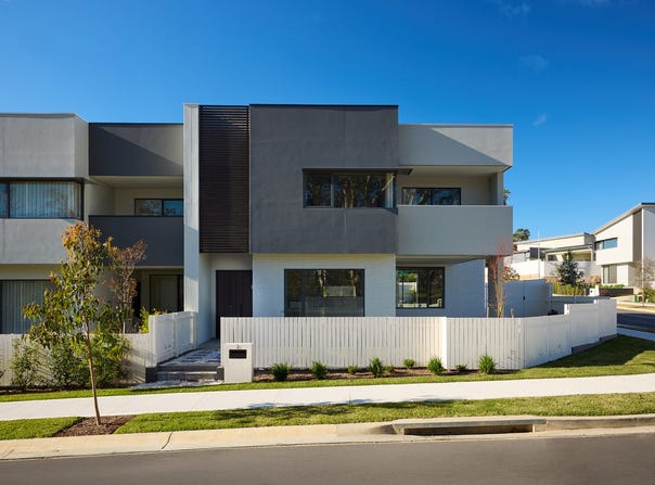 24 Glenholme Way, Gledswood Hills, NSW 2557